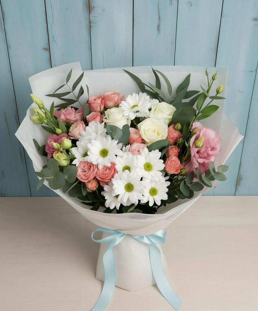 Букет цветов из: Розы, Лизиантусы и Хризантемы в Сычево