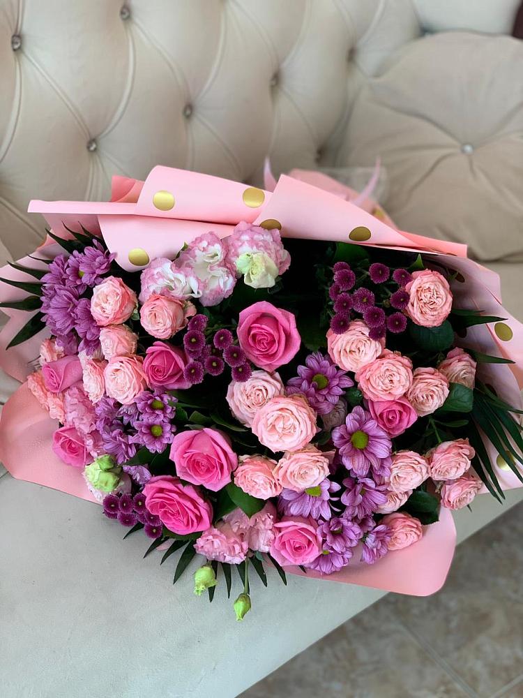 Букет цветов из: Хризантемы, Розы и Лизиантусы в Сычево