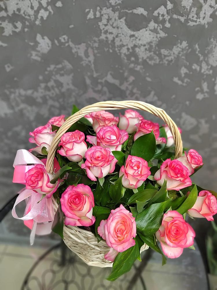 Цветочная композиция из Розы в корзине в Сычево