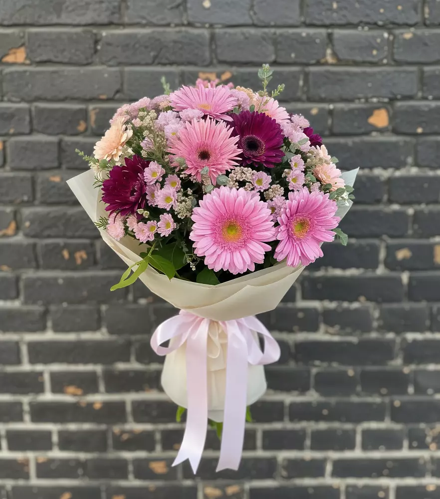 Букет цветов из: Герберы и Хризантемы в Сычево