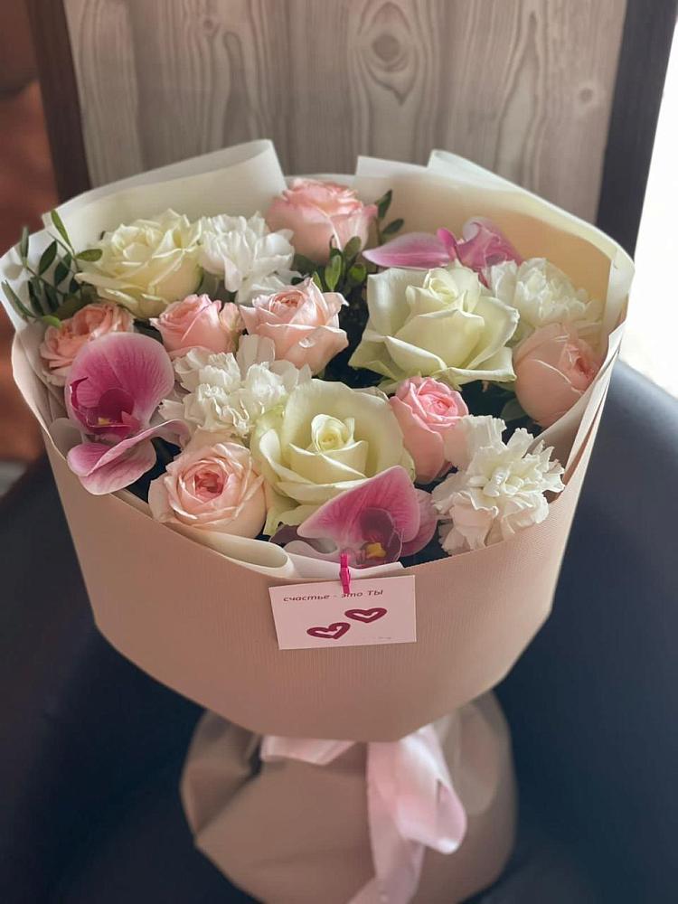 Букет цветов из: Орхидеи, Розы и Гвоздики в Сычево