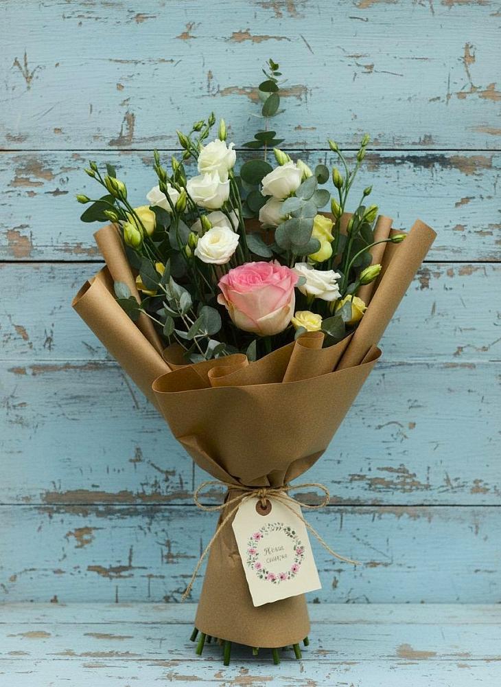 Букет цветов из: Розы и Лизиантусы в Сычево