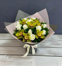 Букет цветов из:  Орхидеи и Розы в Сычево