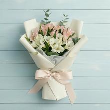 Букет цветов из:  Альстромерии #REPLACE_PRED# Сычево