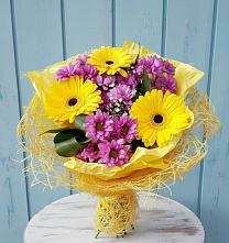 Букет цветов из:  Хризантемы и Герберы #REPLACE_PRED# Сычево