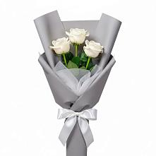 Букет 3 белые розы в Сычево