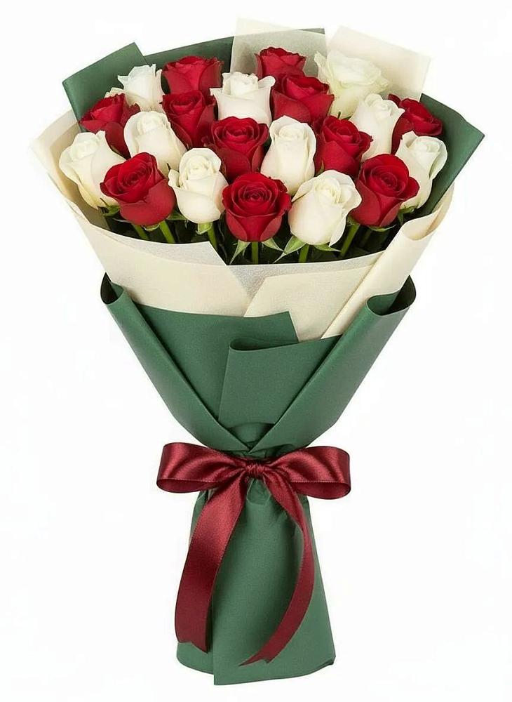Букет Микс из красных и белых роз в Сычево