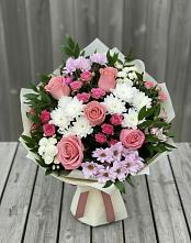 Букет цветов из:  Альстромерии, Гвоздики, Розы и Хризантемы в Сычево