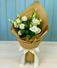 Букет цветов из:  Хризантемы и Лизиантусы в Сычево