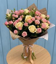 Букет цветов из:  Розы в Сычево