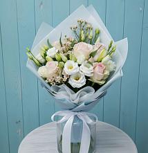 Букет цветов из:  Розы и Лизиантусы в Сычево