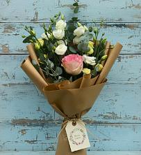 Букет цветов из:  Розы и Лизиантусы в Сычево