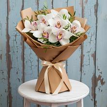 Букет цветов из:  Орхидеи и Розы в Сычево
