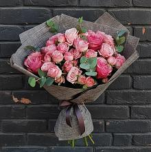 Букет цветов из:  Розы в Сычево