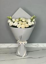 Букет цветов из:  Розы и Лизиантусы в Сычево