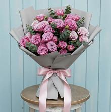 Букет цветов из:  Розы в Сычево